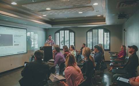 大班语言公开课教案《反义词》(通用12篇)