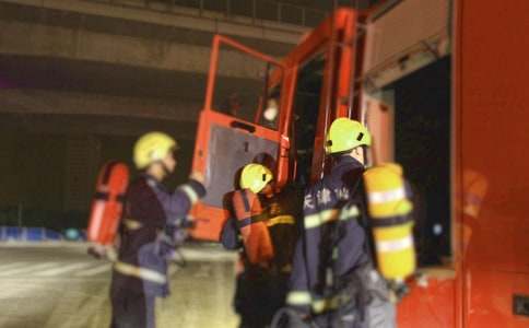 建筑工地消防安全自查自纠情况报告（精选16篇）