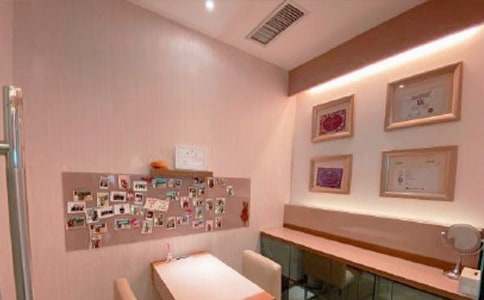 美容院转让协议书