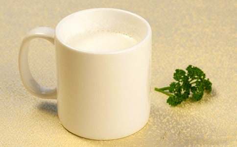 牛奶业务员工作总结