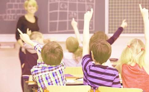 树立正确的消费观 教学设计示例(一)