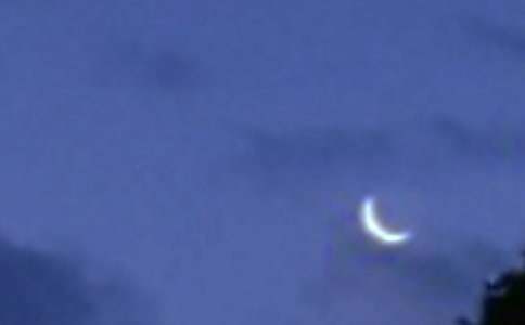 小班月亮的谜语(精选60个)