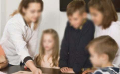 高中老师推荐信(15篇)