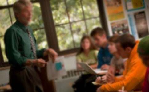 老师给学生推荐信