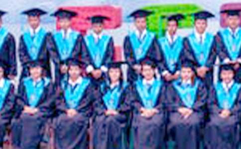 大学三年毕业自我鉴定范文