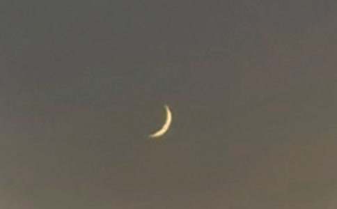 现代月亮诗歌(精选15首)