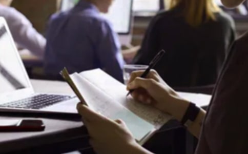 《查理九世恐怖的巫女面具》读后感(精选10篇)