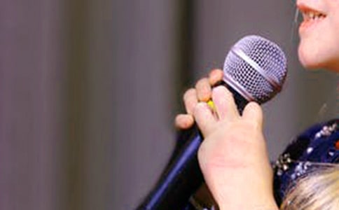 去KTV唱歌八年级暑假800字日记