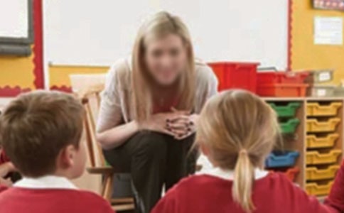 我的英语老师四年级作文