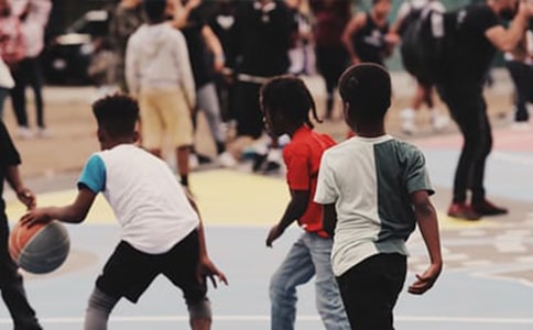 关于小学生英语作文之My Family