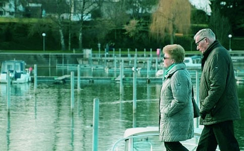 小学英语作文：勤劳的.奶奶