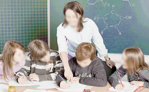 议论文：多媒体在语文教学中的弊端