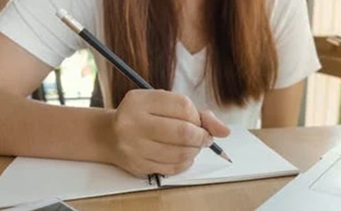 未来的书包的550字作文