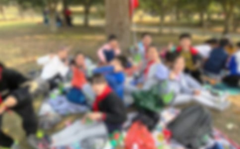 秋游记四年级作文