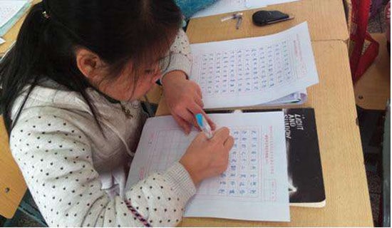 我敬佩的他六年级学生作文