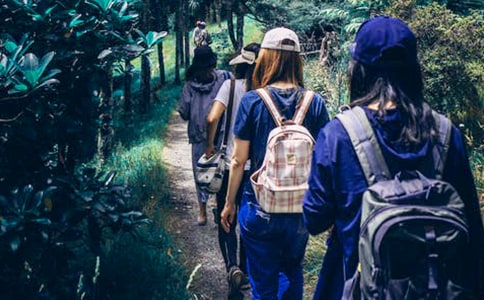 【精选】写同学作文4篇