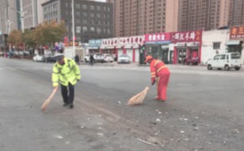 给环卫工人点赞作文