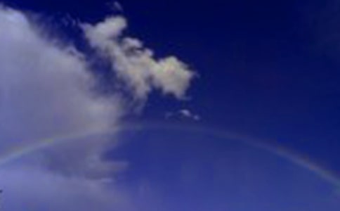 记忆中的那抹彩虹优秀作文