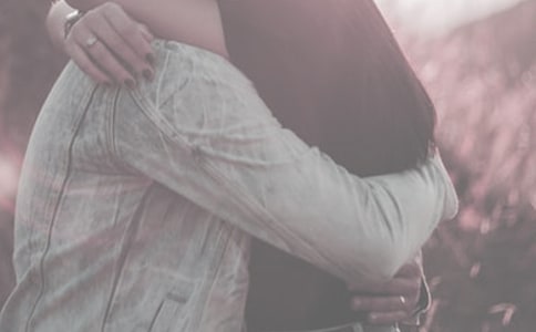 我们都曾拥抱青春作文