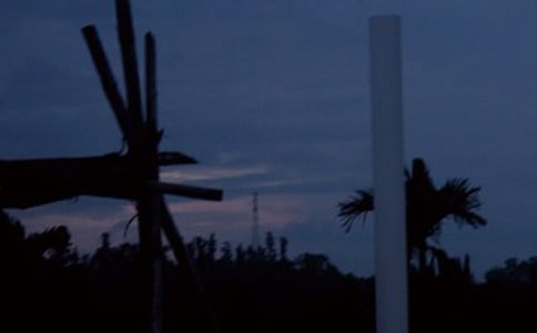 黑夜的一抹微笑优秀作文