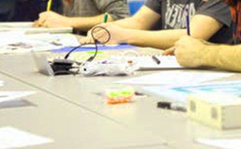 写人生的大学生作文