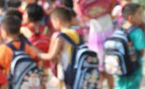 令我敬佩的清洁工小学生作文400字