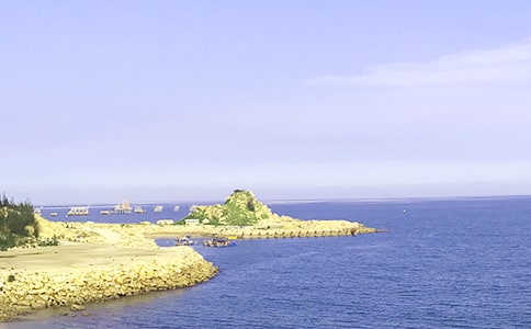 描写沙滩、大海的优美段落