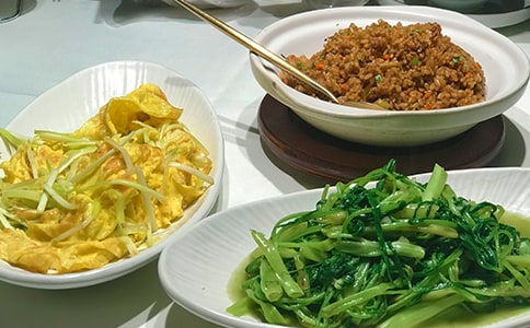 啄木鸟找到食物了的哲理故事