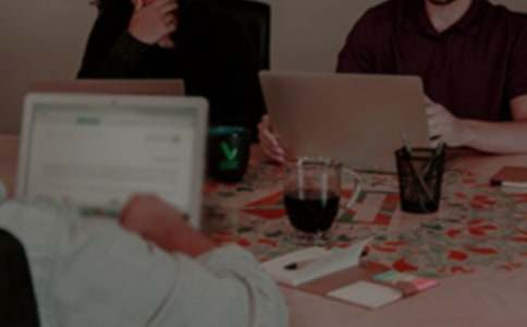 职场丽人 让色彩替你说话